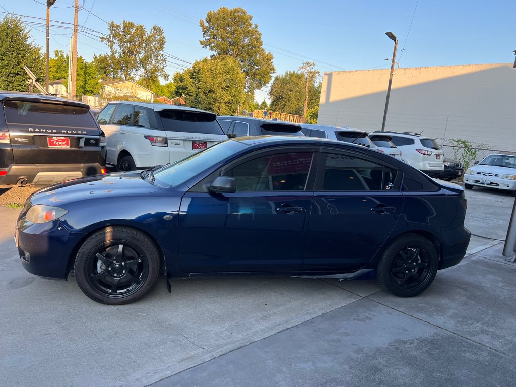 Used 2009 MAZDA MAZDA3 i Touring Value FWD image 4