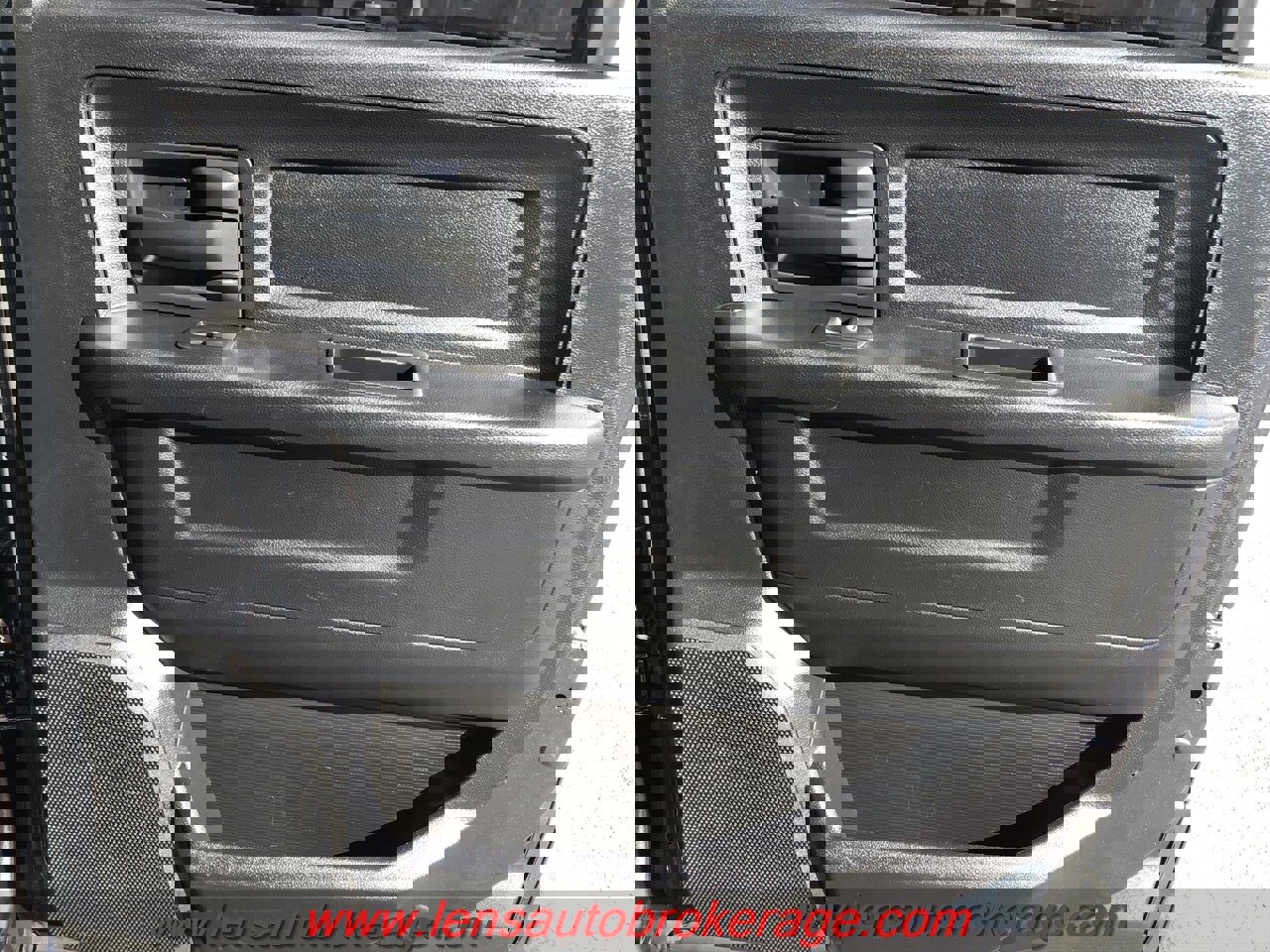 Used 2018 RAM 2500 Tradesman w/ Chrome Appearance Group image 19