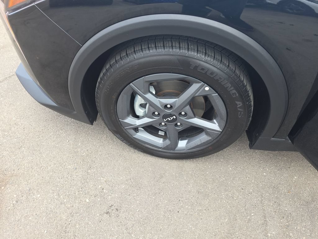 Used 2025 Kia K4 FWD image 24