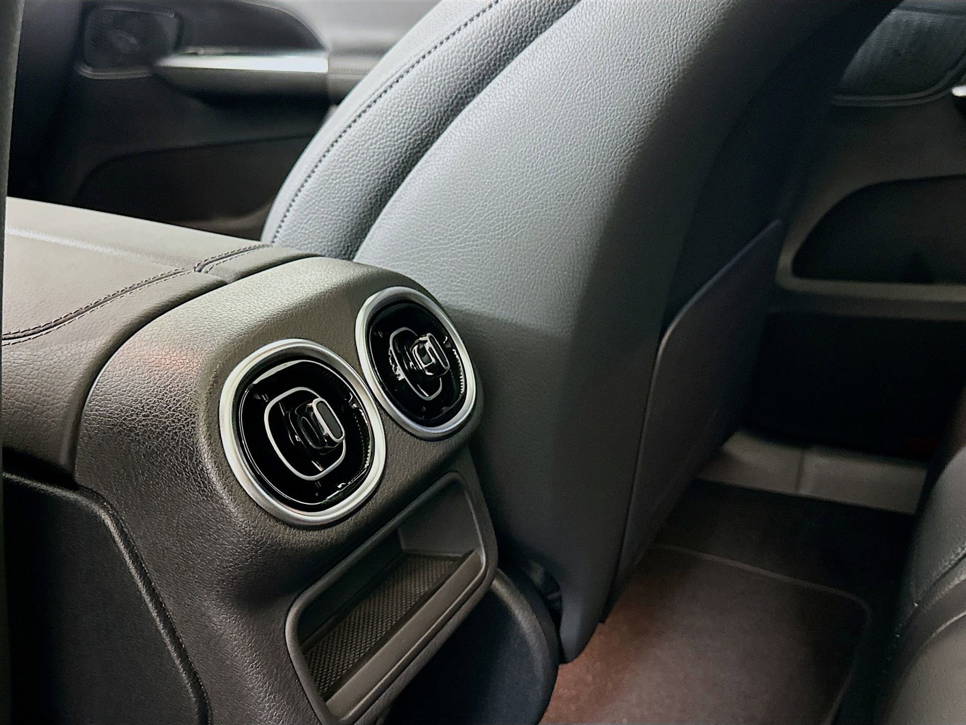 New 2026 Mercedes-Benz GLC 300 image 27