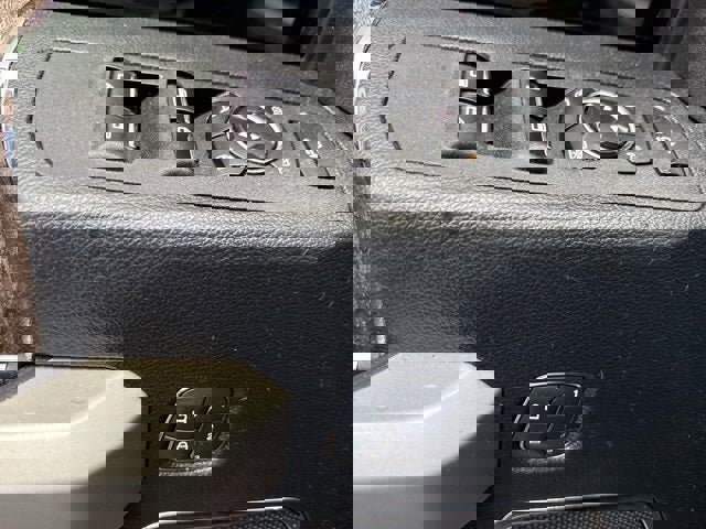 Used 2017 Ford F250 Lariat w/ Lariat Value Package image 11