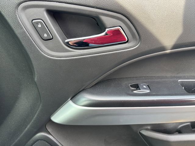 Used 2022 Chevrolet Colorado LT image 24