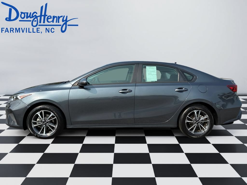 Used 2024 Kia Forte LXS w/ LXS Technology Package FWD image 2