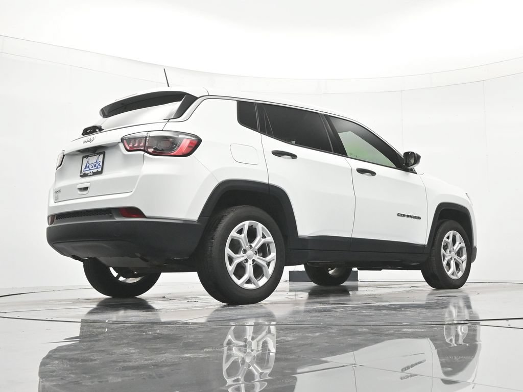 Used 2024 Jeep Compass Sport AWD/4WD image 39