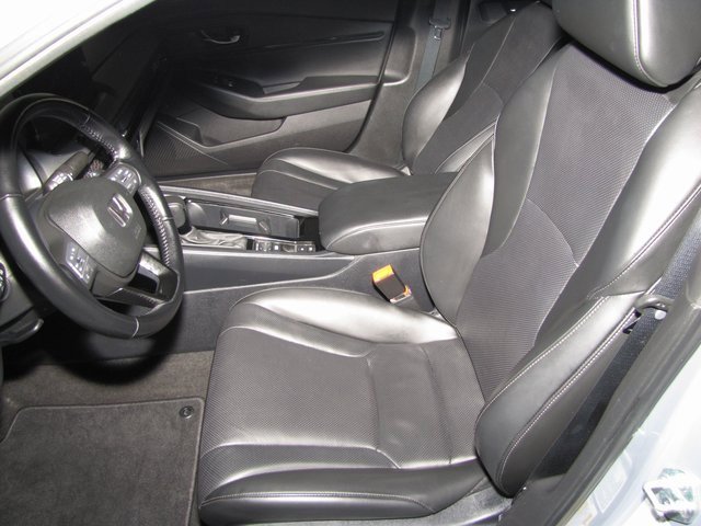 Used 2024 Honda Accord Sport image 9