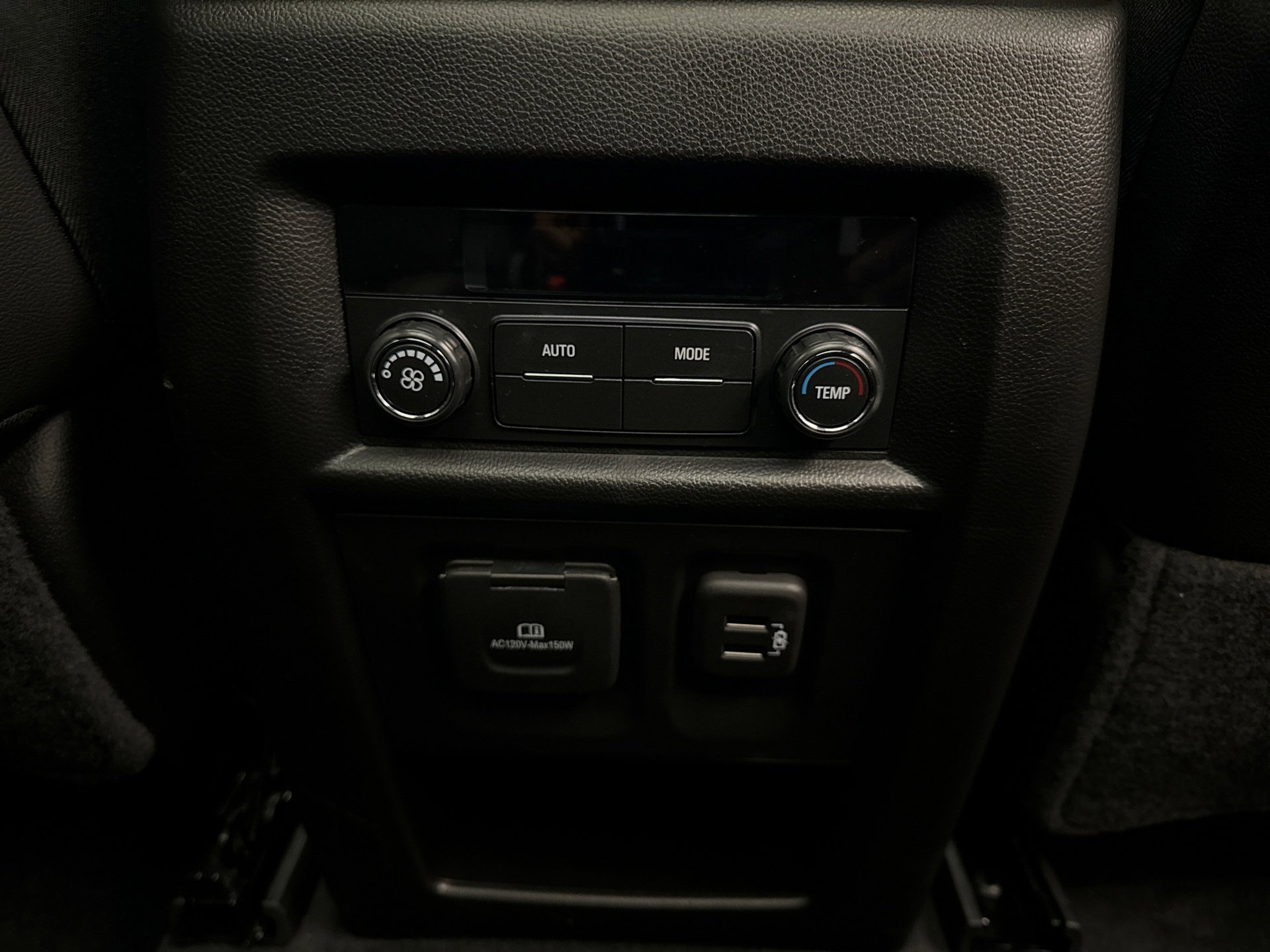 Used 2023 Chevrolet Traverse RS image 19