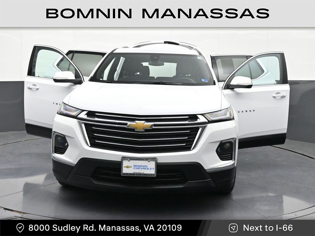 Used 2023 Chevrolet Traverse LT AWD/4WD image 44