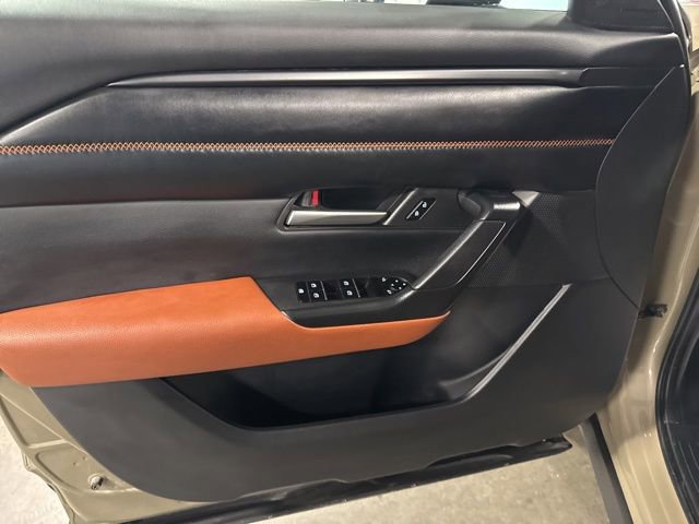 Used 2024 MAZDA CX-50 Meridian Edition w/ Cargo Package image 11