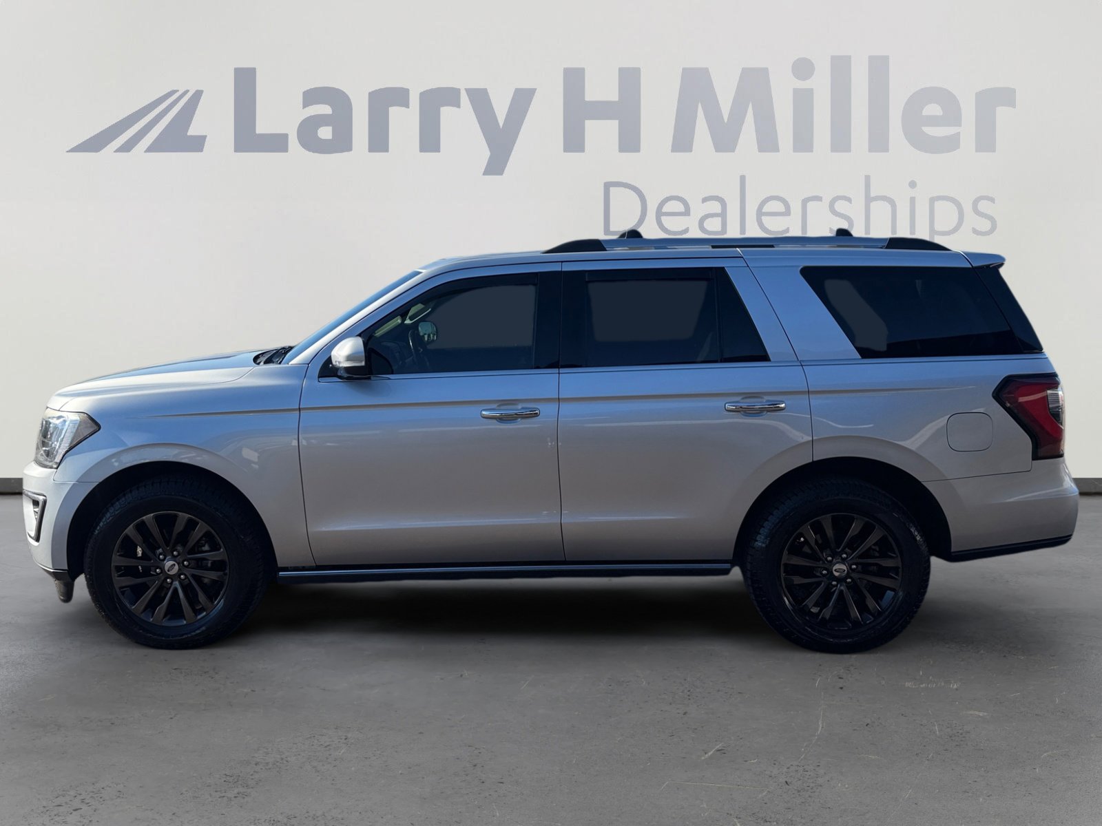 Used 2019 Ford Expedition Limited image 2