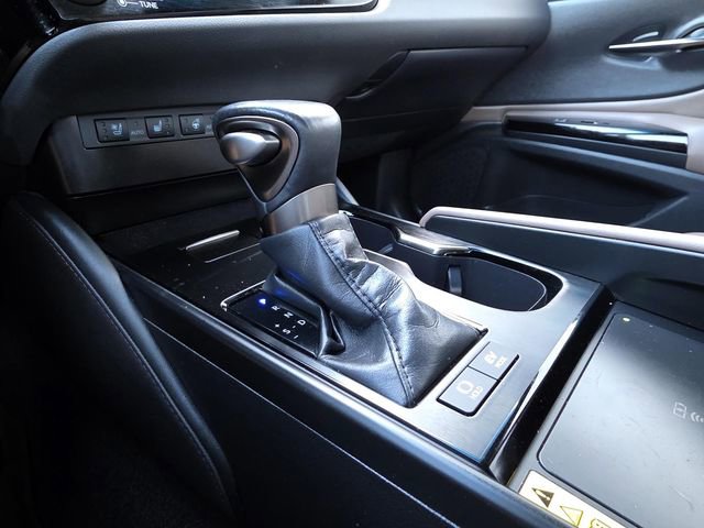 Certified 2023 Lexus ES 300h Ultra Luxury w/ Accessory Package (Z2) image 25