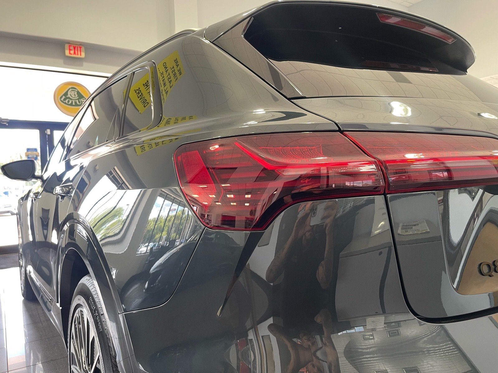 Used 2024 Audi Q8 e-tron Premium Plus w/ Premium Plus Package AWD/4WD image 15