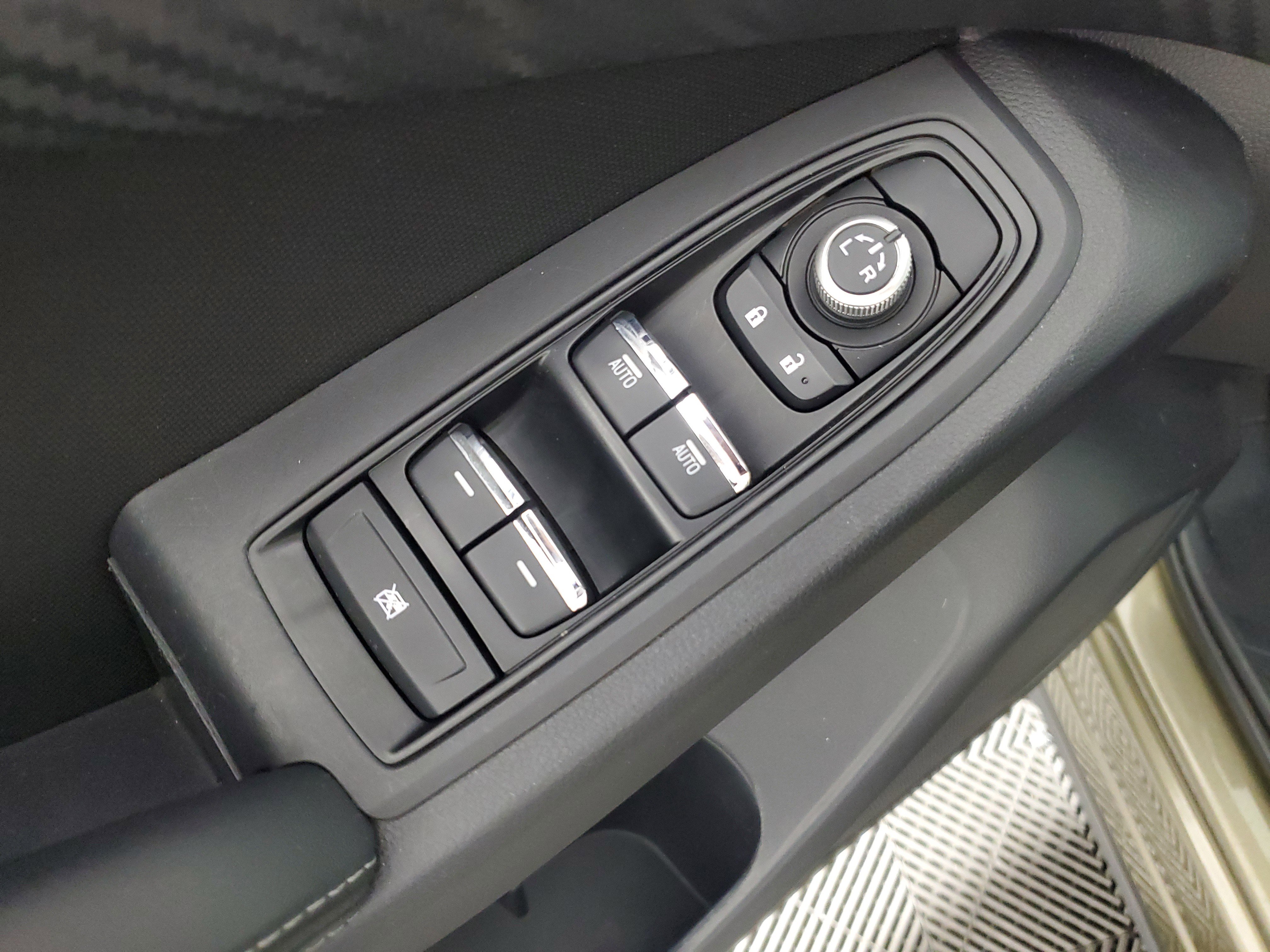 Used 2023 Subaru Ascent Premium image 28