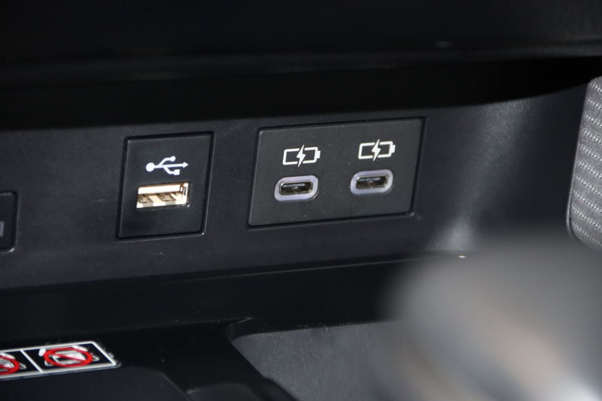 Used 2026 Toyota Camry SE FWD image 42