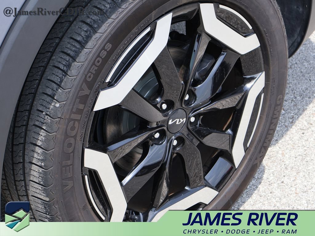 Used 2023 Kia Telluride S AWD/4WD image 38