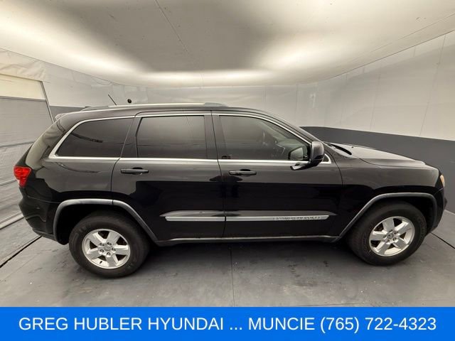 Used 2012 Jeep Grand Cherokee Laredo w/ Laredo E Group AWD/4WD image 9