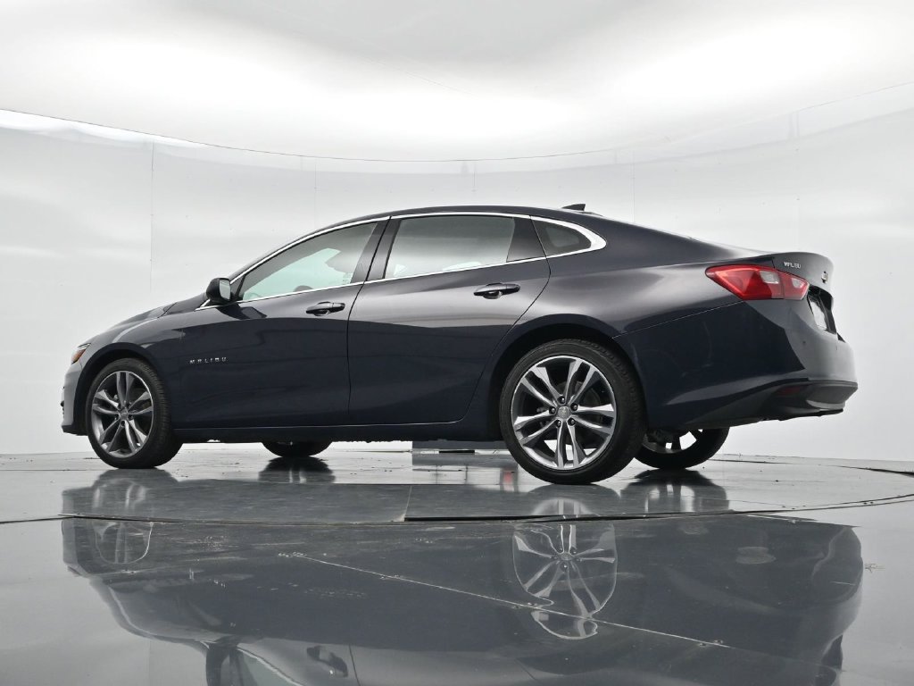 Used 2025 Chevrolet Malibu LT FWD image 30