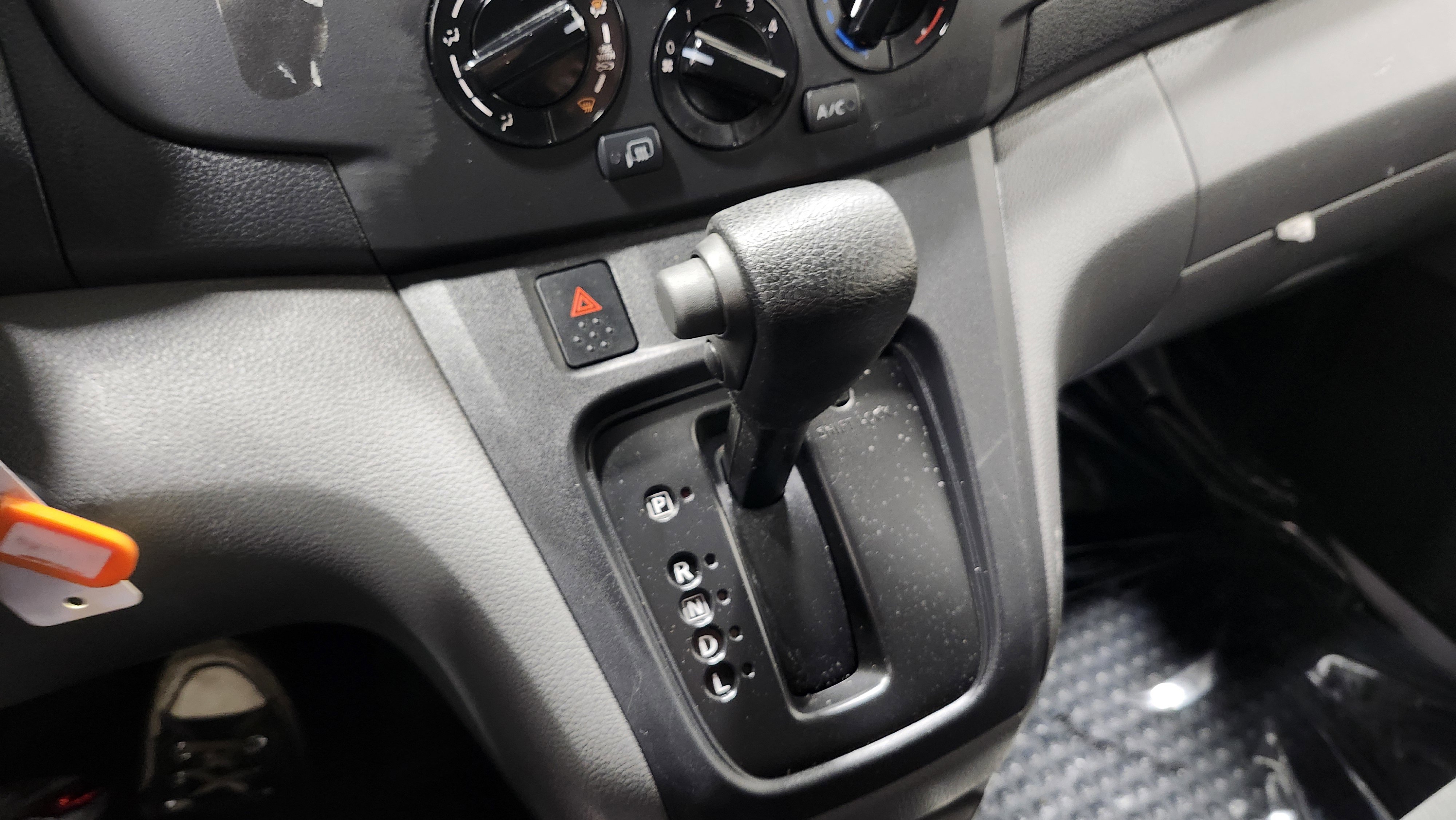 Used 2020 Nissan NV200 SV image 6