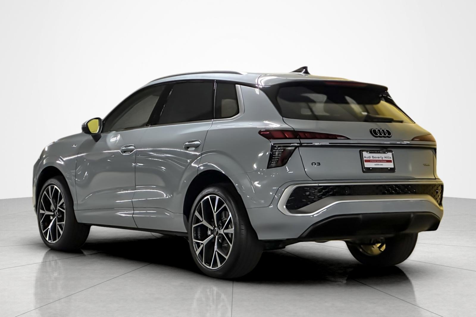 New 2026 Audi Q3 quattro 2.0T AWD/4WD image 4