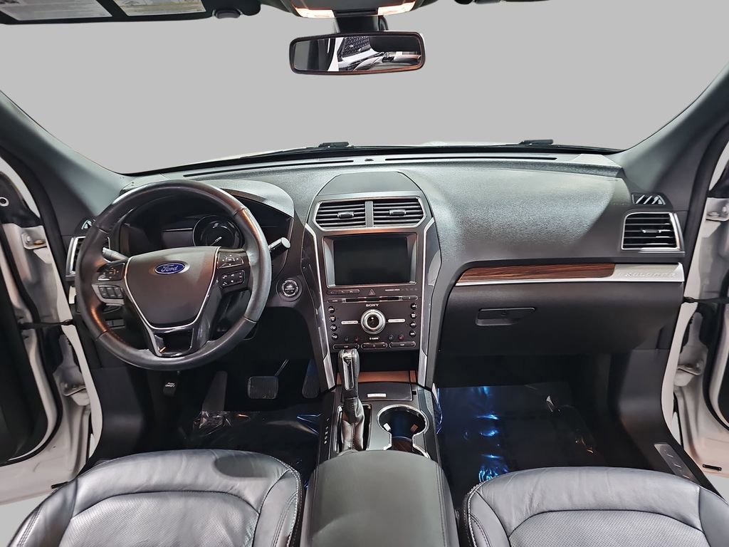 Used 2017 Ford Explorer Limited w/ Equipment Group 301A image 11