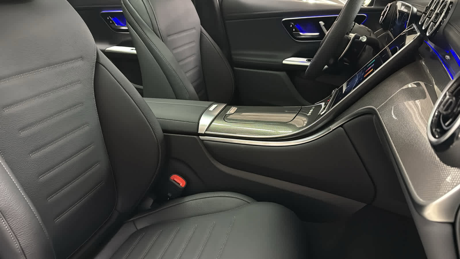 New 2026 Mercedes-Benz GLC 43 AMG 4MATIC image 36