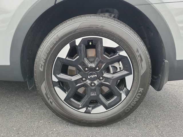 Used 2024 Kia Sorento S FWD image 7