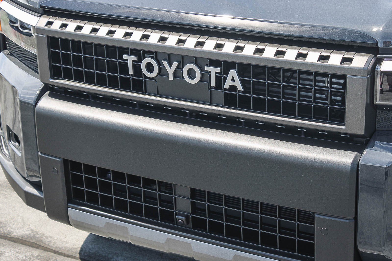 New 2027 Toyota Land Cruiser w/ Premium Package AWD/4WD image 6