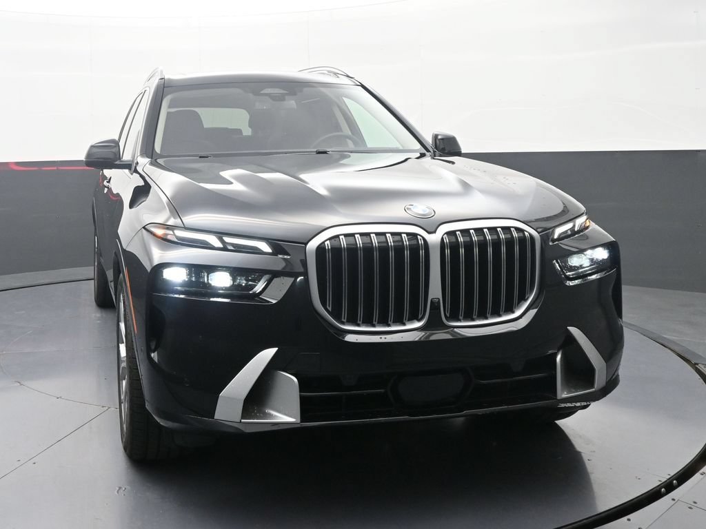 Used 2026 BMW X7 xDrive40i AWD/4WD image 2