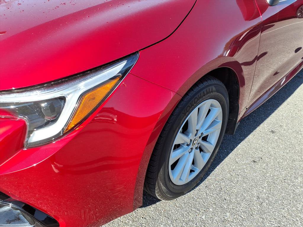 Certified 2025 Toyota Corolla SE FWD image 8