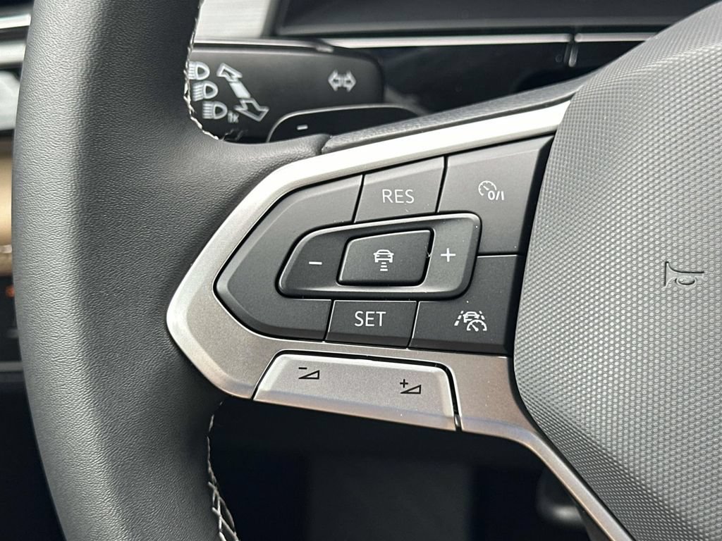 New 2026 Volkswagen Atlas Cross Sport SE AWD/4WD image 15