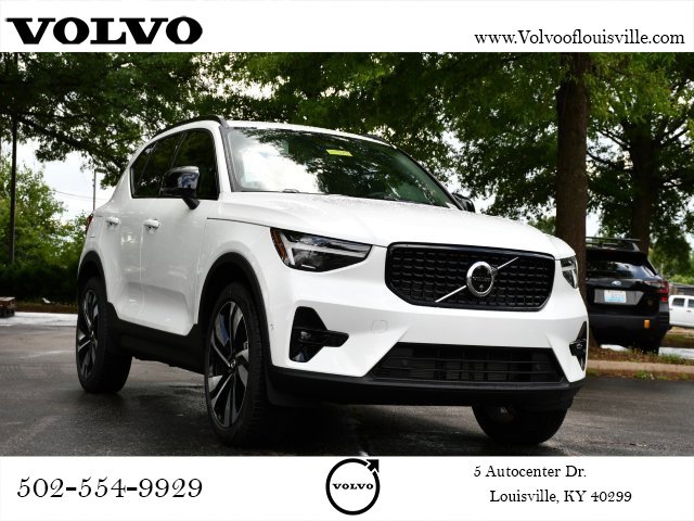 New 2025 Volvo XC40 B5 Plus w/ Protection Package Premier
