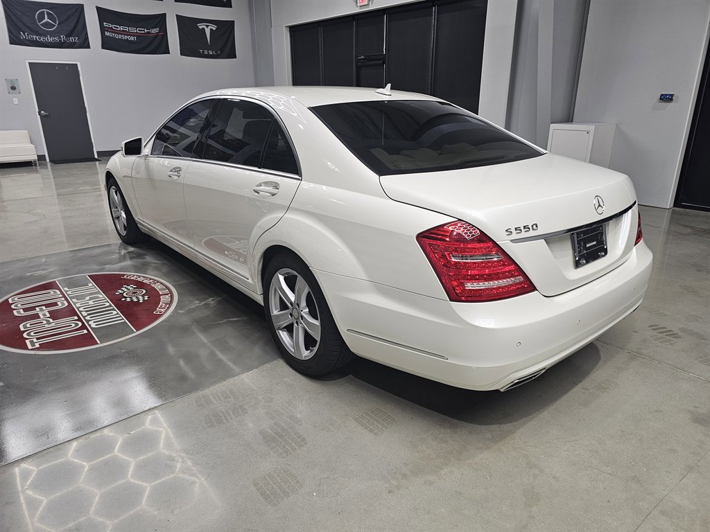 Used 2010 Mercedes-Benz S 550 image 6
