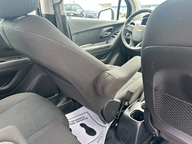 Used 2015 Chevrolet Trax LS FWD image 13