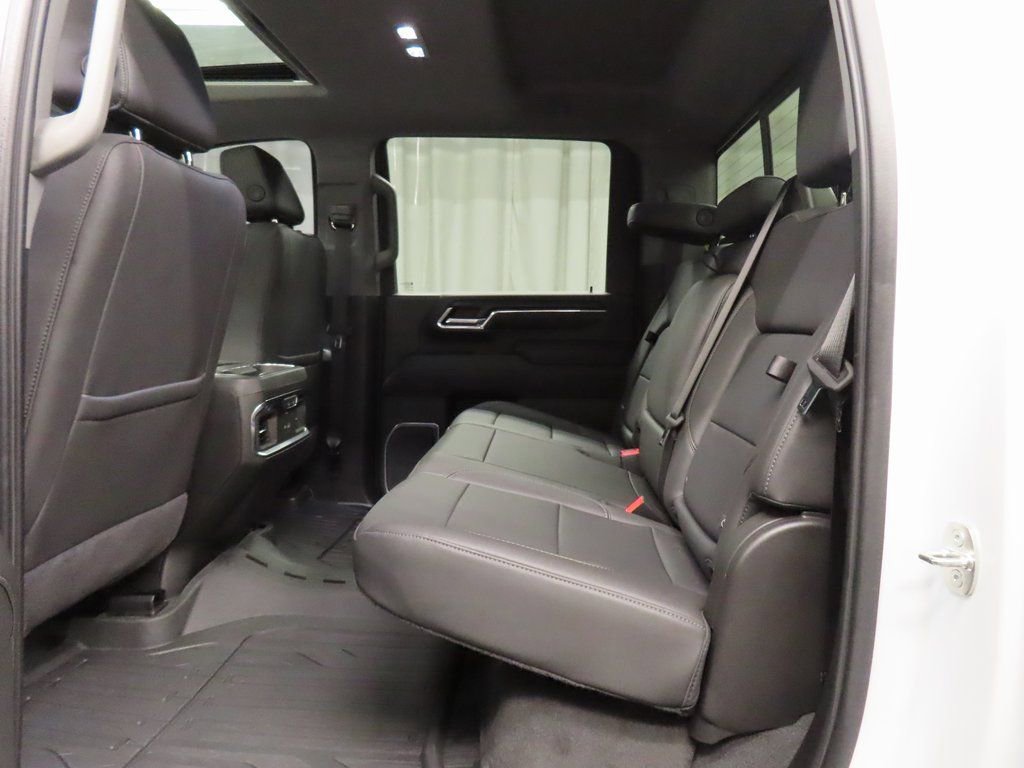 Used 2024 GMC Sierra 2500 SLT w/ SLT Premium Package image 10