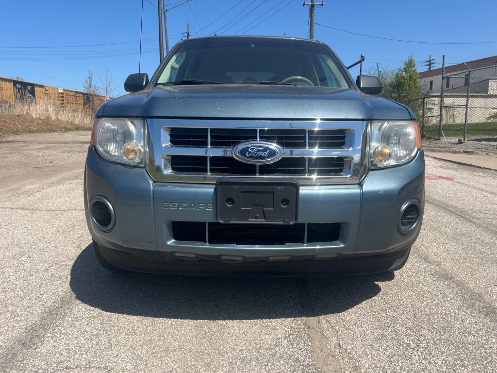 Used 2011 Ford Escape XLS w/ 101A Rapid Spec Order Code AWD/4WD image 2