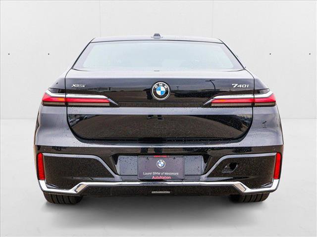 Used 2025 BMW 740i xDrive AWD/4WD image 6