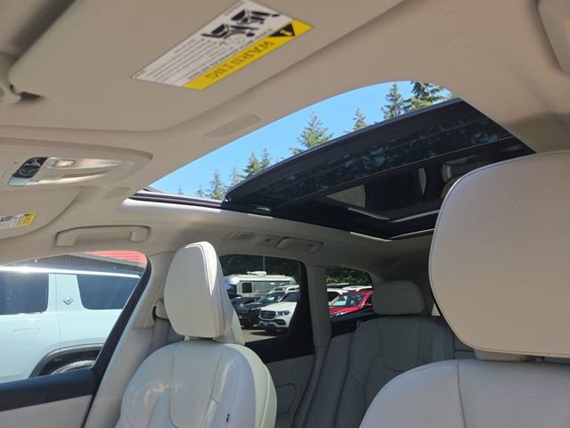 Used 2022 Volvo XC60 B5 Momentum AWD/4WD image 20