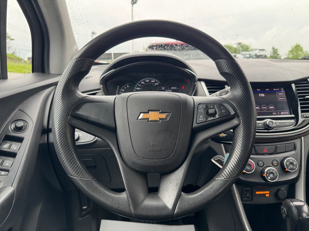 Used 2021 Chevrolet Trax LS w/ LPO, Protection Package AWD/4WD image 15