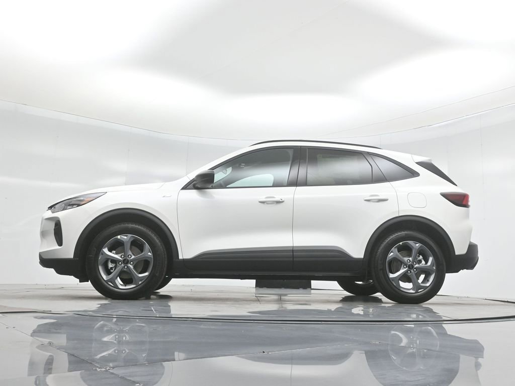 New 2025 Ford Escape ST-Line w/ Equipment Group 301A image 7