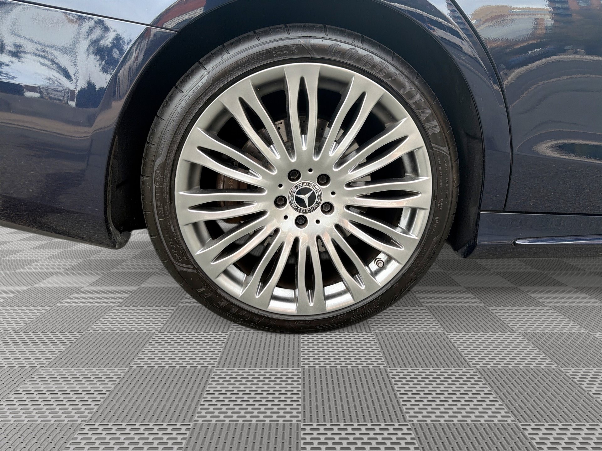 Used 2019 Mercedes-Benz S 560 Sedan image 48