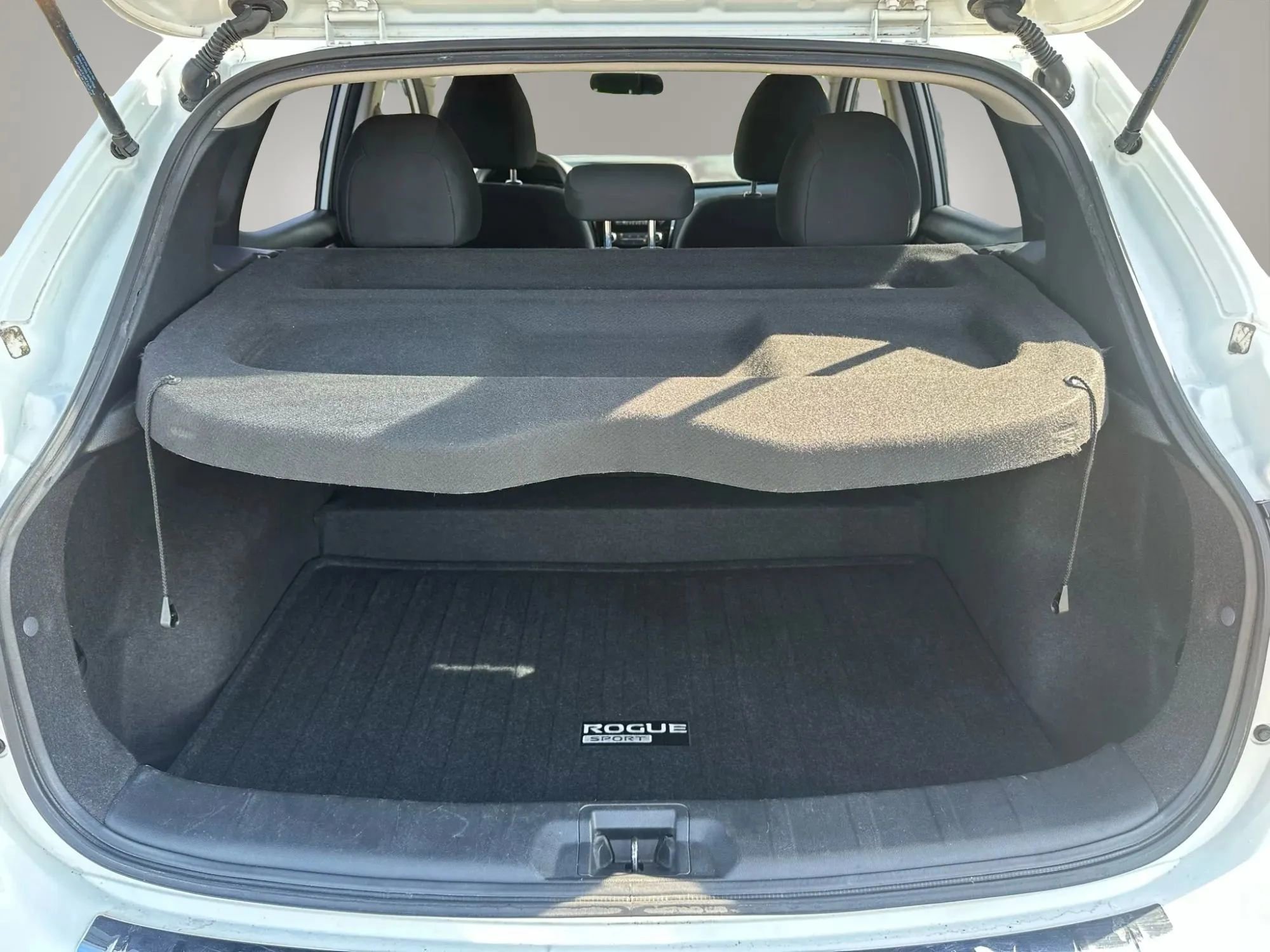 Used 2018 Nissan Rogue Sport S w/ S Appearance Package FWD image 10
