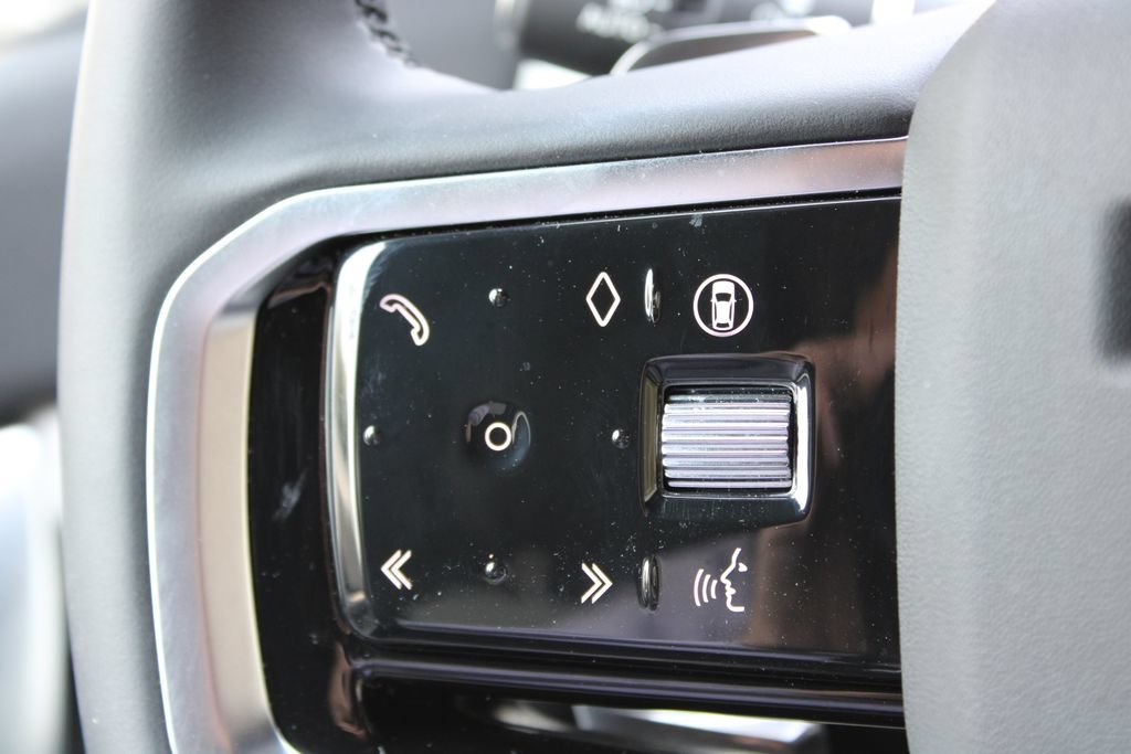 Used 2025 Land Rover Discovery Sport Dynamic SE AWD/4WD image 9