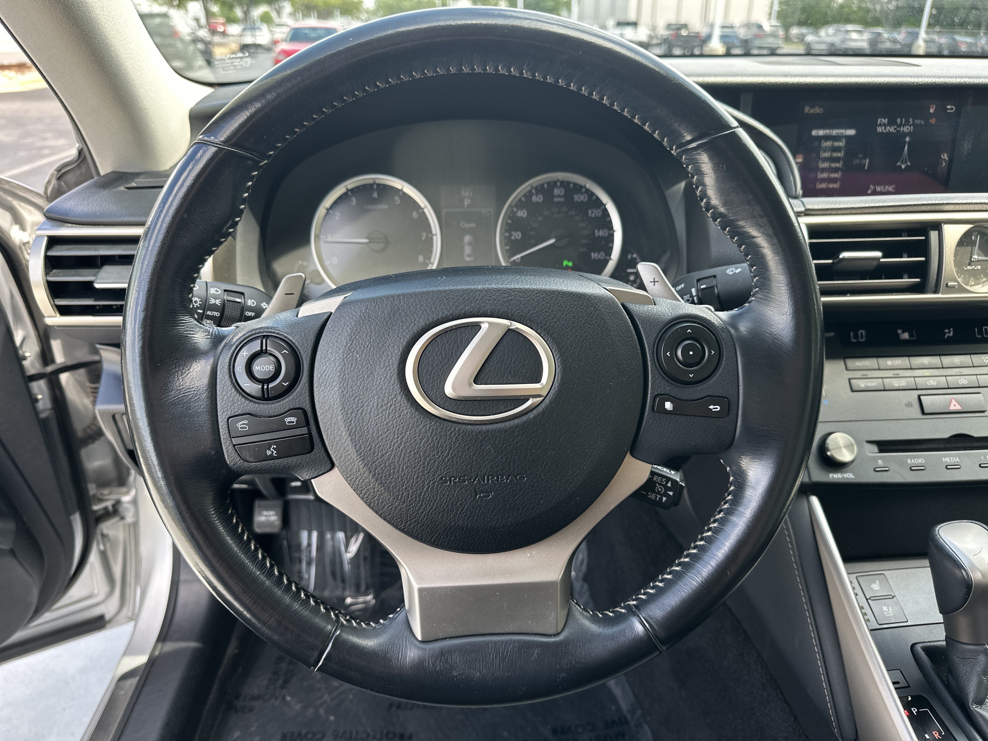 Used 2016 Lexus IS 200t w/ Premium Package RWD image 18