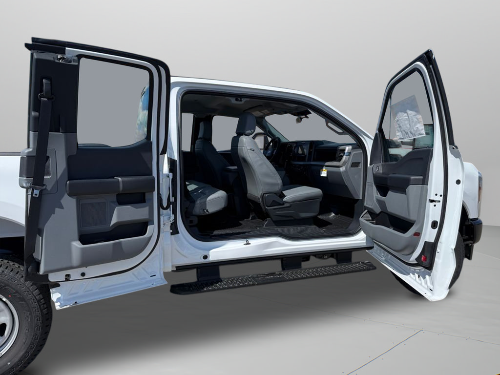 New 2026 Ford F350 XL w/ FX4 Off-Road Package AWD/4WD image 18