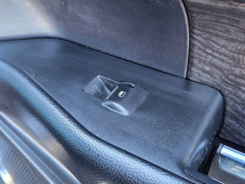 Used 2021 Ford Expedition Limited RWD image 30