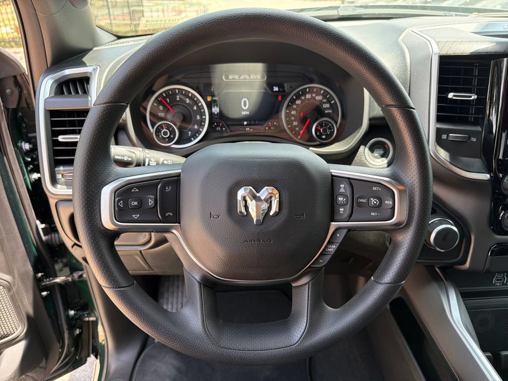 New 2026 RAM 1500 Express AWD/4WD image 23