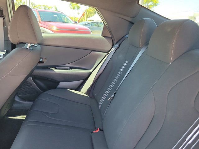 Used 2025 Hyundai Elantra Sport image 14