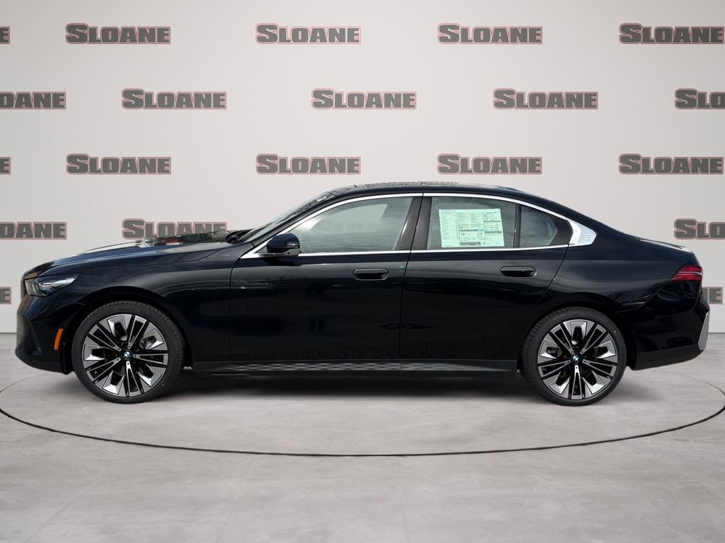 New 2026 BMW 530i xDrive w/ Premium Package AWD/4WD image 2