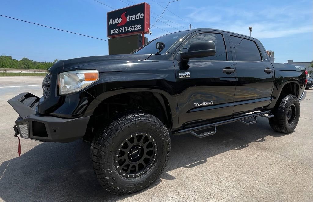 Used 2015 Toyota Tundra SR5 w/ TRD Off Road Package AWD/4WD image 3