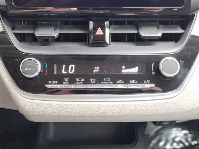 Used 2023 Toyota Corolla LE w/ LE Convenience Package image 15