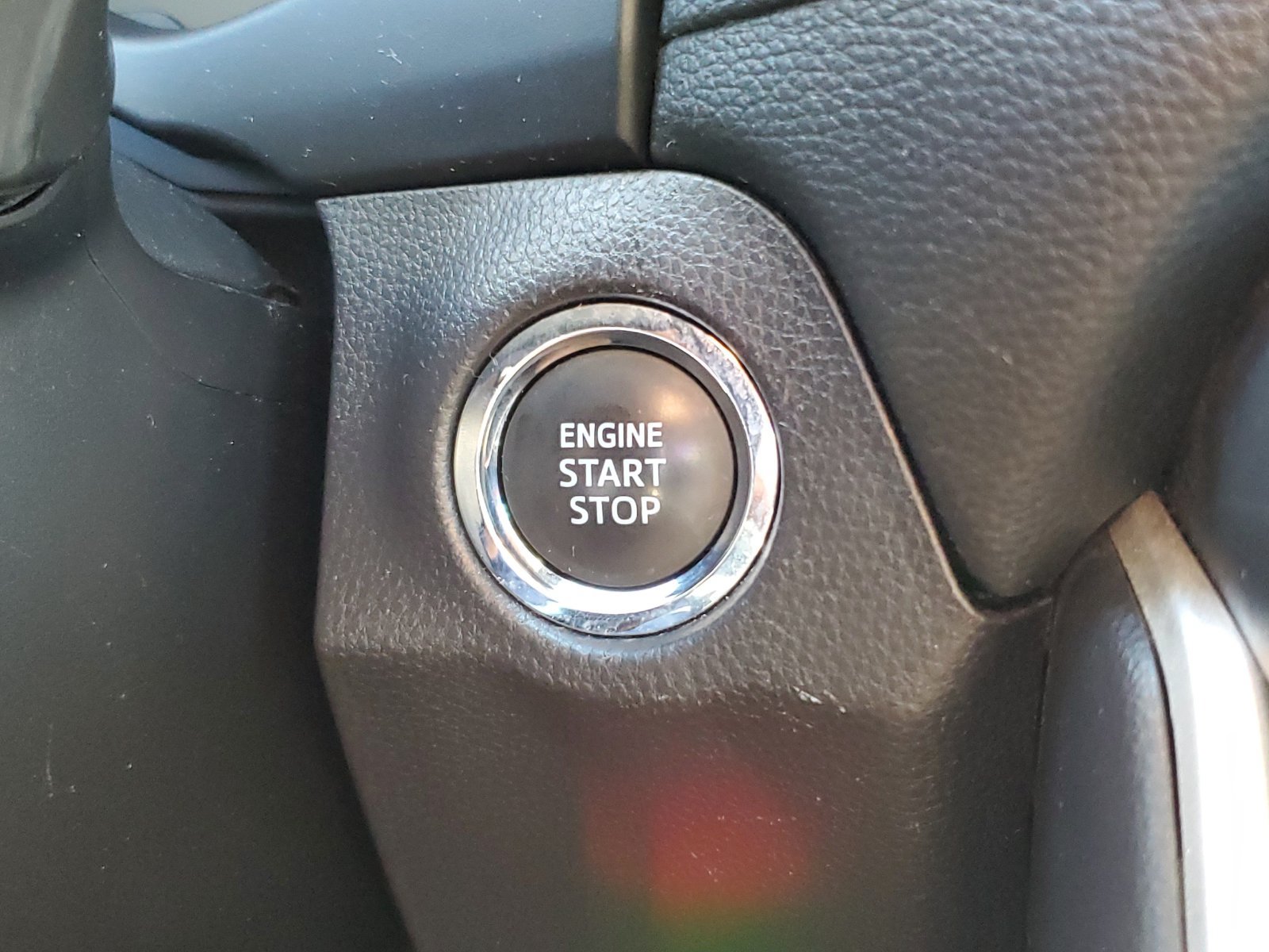 Certified 2025 Toyota RAV4 XLE AWD/4WD image 30